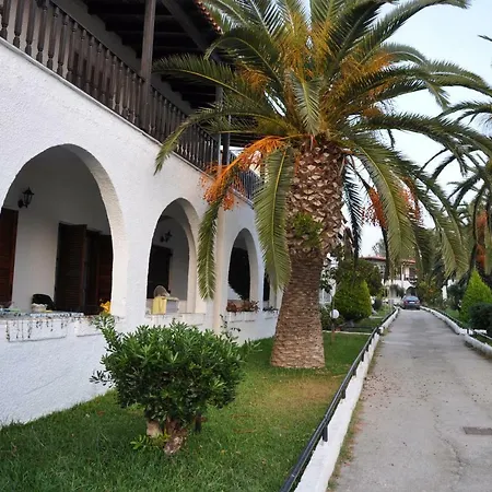 Holidey House In Skala Fourkas 150m From The Sea Fourka
